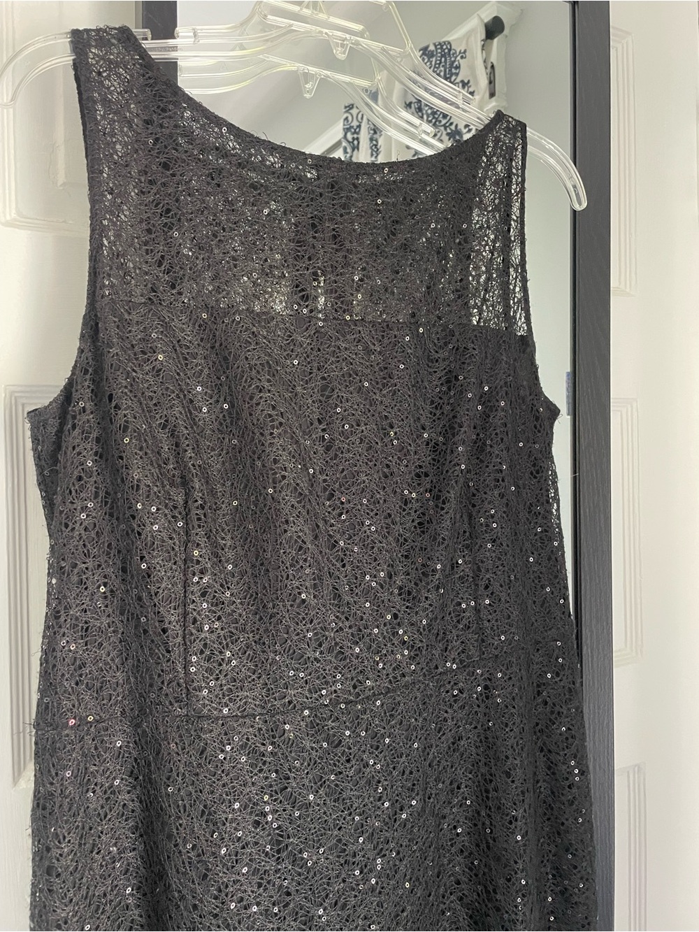 Stunning St. John Black Sleeveless Sequin Evening Dress - Picture 2 of 4